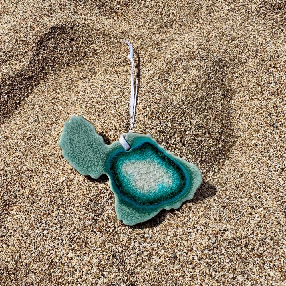 Ceramic Maui Ornament - Thumbnail 4
