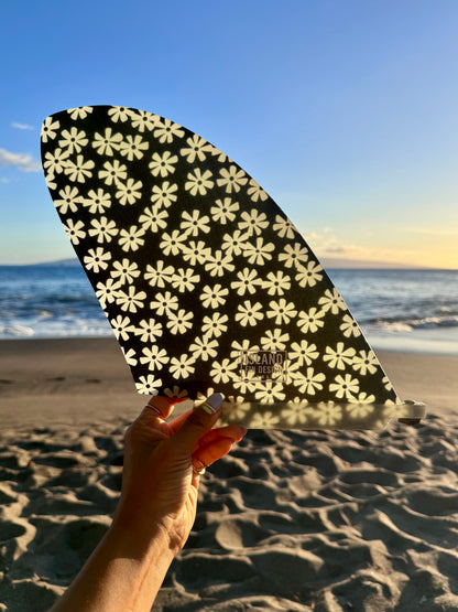 Island Fin Design 9.5 D Fin - Black With White Daisies