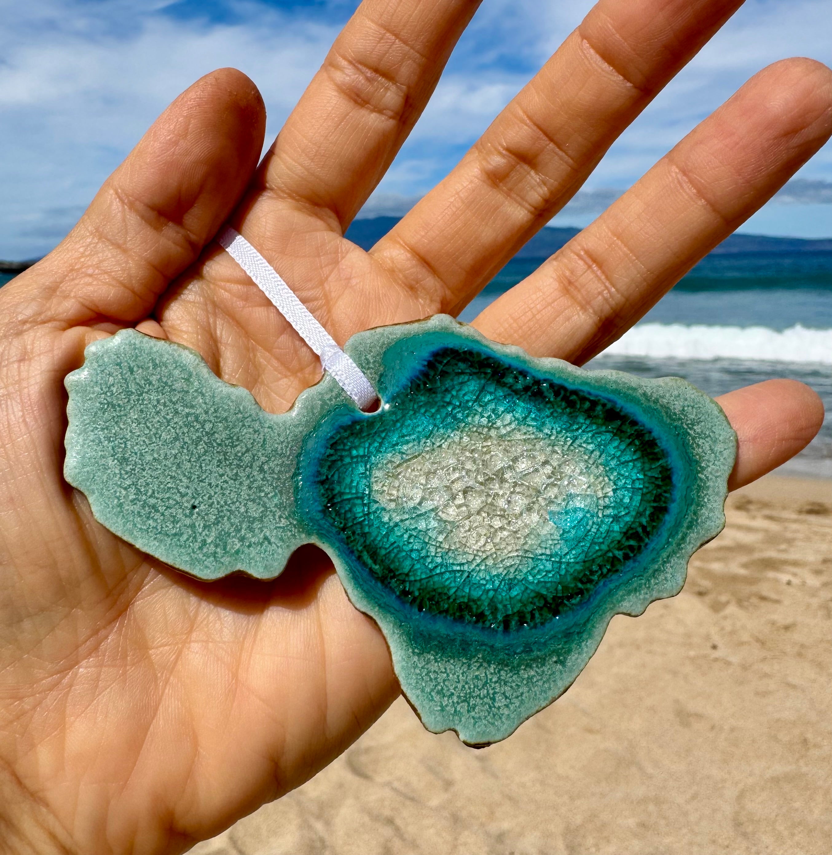 Ceramic Maui Ornament - Thumbnail 2