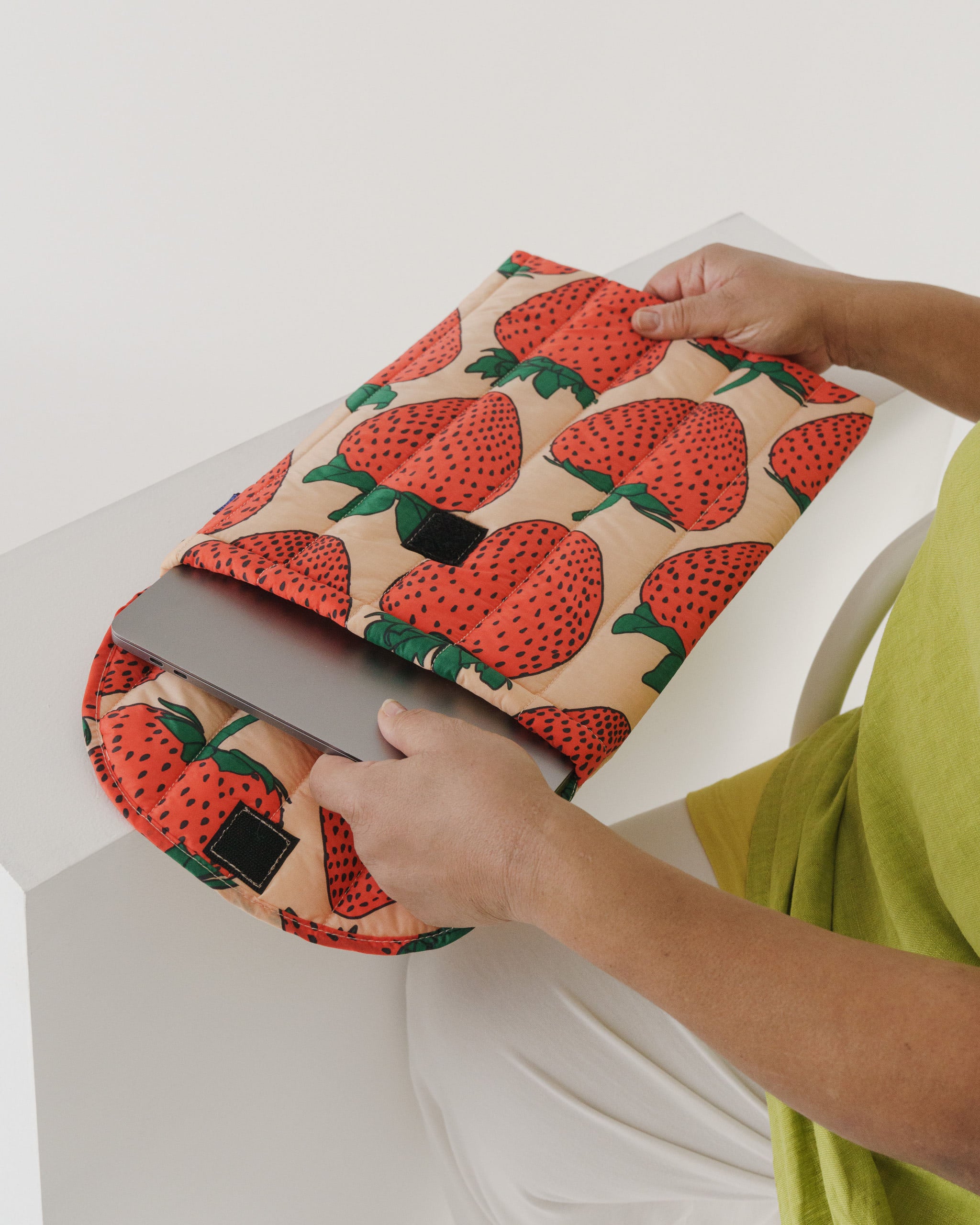 BAGGU Laptop Sleeve - Thumbnail 3