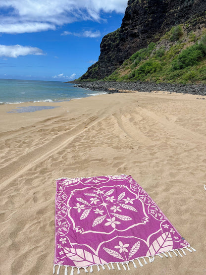 Towel Blanket for 2 - Frangipani in Fuchsia