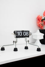 Robot Flip Clock